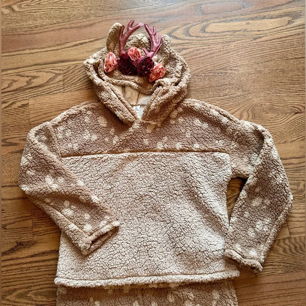 Girls most adorable Justice Reindeer Pajama/Outfit set size 12
